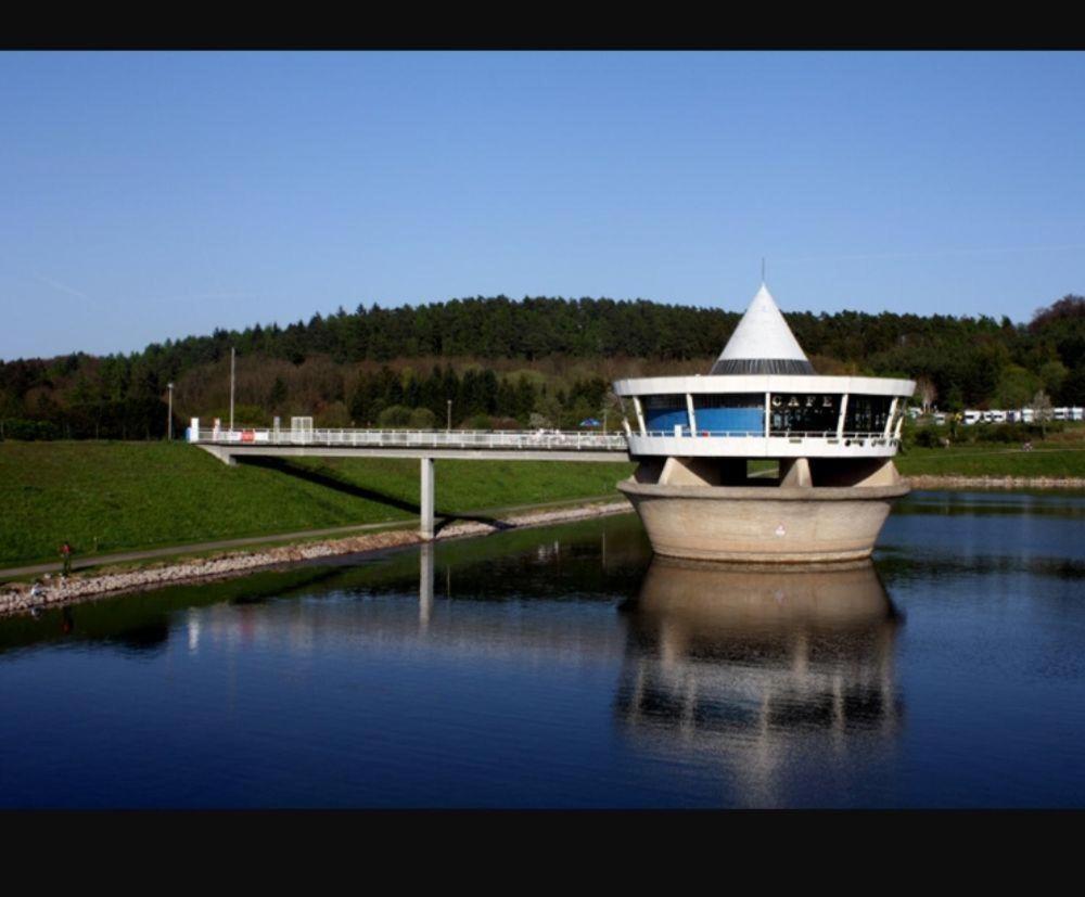 Neues-Ferienhaus-Am-Schoenen-Ferienpark-Twistesee-Naehe-Bad-Arolsen バート・アロルゼン エクステリア 写真